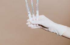 类固醇分析随着时间的推移发生了什么变化?